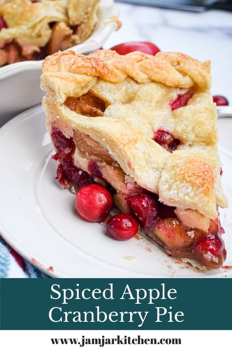 Apple And Cranberry Pie, Winter Berry Pie, Cranberry Pie Thanksgiving, Christmas Fruit Pie, Fruit Pies For Thanksgiving, Holiday Pies Christmas, Winter Pie Recipes, Cranberry Dessert Recipes, Christmas Apple Pie