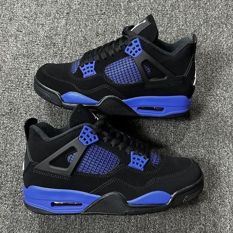 Air Jordan 4 Retro Black, Nike Shoes Blue, Air Jordan Nike, Pretty Sneakers, Nike Off White, Jordan Shoes Girls, Jordan Shoes Retro, Pretty Shoes Sneakers, Kicks Shoes