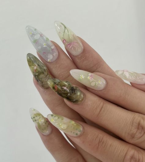 Nails Plant Design, Japanese Themed Nails, Bush Nails, Nature Nails Designs, Moss Nails, Earth Nails, Forest Nails, Cny Nails, Fish Nails