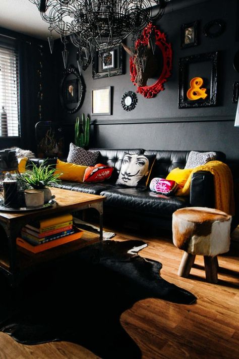 Your Gathered Home: A Rock & Roll Glam Flat in the UK - The Gathered Home Black And White Interior Design, Casa Rock, Black Rooms, Interior Design Minimalist, Black Living Room, White Interior Design, Black And White Interior, Eclectic Living Room, Nordic Interior