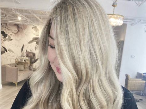 Can You Dye Your Hair Blonde Without Bleach? Blonde Hair Without Bleach, Blonde Without Bleach, Hair Lightening, Bleaching Hair, Lighten Hair, Lighter Hair, Dyed Blonde Hair, Professional Tips, How To Lighten Hair