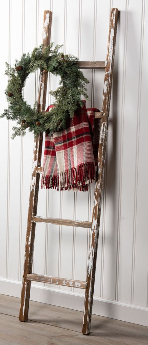 Decorate Blanket Ladder For Christmas, Christmas Decor Ladder, Vintage Ladder Christmas Decor, Vintage Christmas Decor Ideas Rustic, Blanket Ladder Christmas Decor, Stockings On Ladder, Christmas Ladder Decorations, Christmas Blanket Ladder, Stocking Ladder