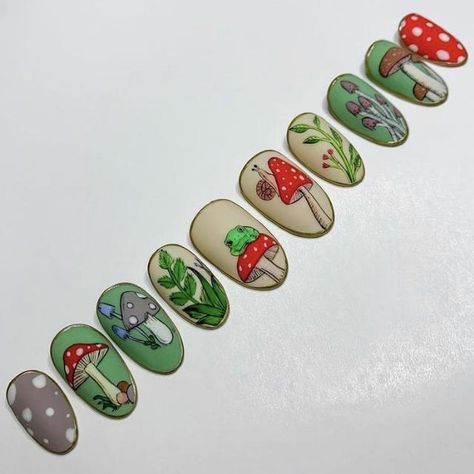 Face Makeup Animal Crossing, Over The Garden Wall Acrylic Nails, Fall Mushroom Nail Art, Mushroom Manicure, Mushroom Nails Art, Mushroom Nail Art, Anime Nails, Soft Nails, Cat Kuku