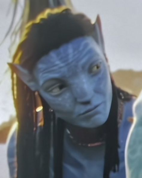 side eye 5 Avatar Side Eye, Neteyam Side Eye, Avatar Neteyam, Neteyam Avatar, Neteyam Sully, Jamie Flatters, Side Eyes, Avatar Film, Mighty Warrior