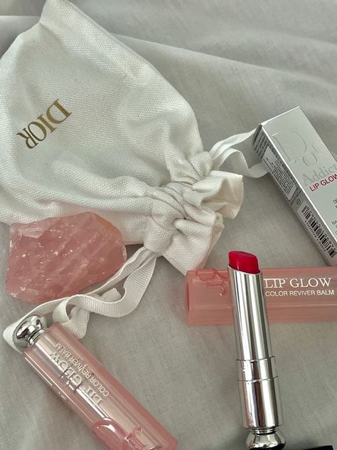 Dior Lip Glow 031 Strawberry, Dior Lip Glow Strawberry, Lip Blam Aesthetic, Dior Lip Glow Aesthetic, Dior Lip Glow Balm, Dior Lip Tint, Gloss Dior, Dior Products, Cosmetics Aesthetic