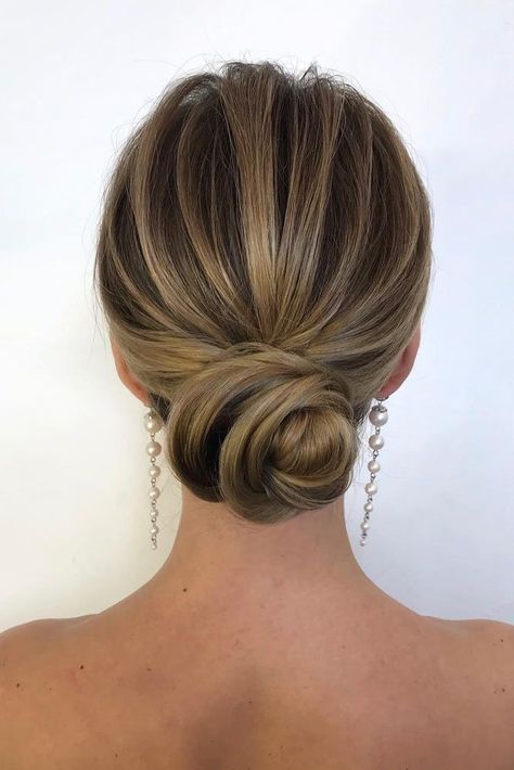 Hairstyle For Prom Night, Trendy Prom Hairstyles, Edgy Updo, Short Hair Prom, Box Braids Pictures, Hairstyle For Prom, Prom Bun, Beautiful Hairstyle, Prom Hairstyles For Short Hair