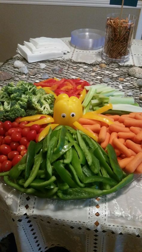 Veggie tray with an octopus in the middle made out of two yellow peppers and self stick googly eyes Vegetable Trays, Ocean Birthday Party, Boho Ideas, Shark Themed Birthday Party, Fishing Birthday Party, Vegetable Tray, Shark Birthday Party, Sea Birthday Party, Tray Ideas