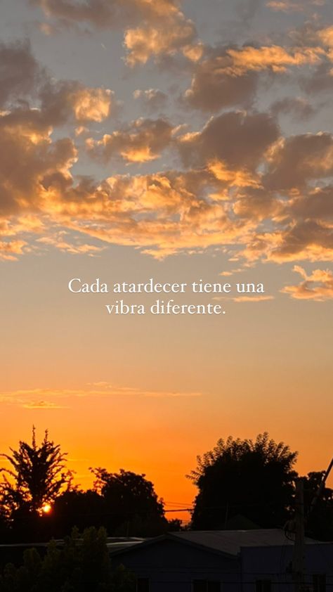 Sunset Captions For Instagram, Frases Aesthetic, Frases Instagram, Aesthetic Tumblr, Love Phrases, Photo Wall Collage, Sunset Pictures, Aesthetic Images, Spanish Quotes