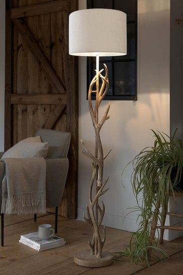 Woodland Living Room, Antler Lamp, Woodland Home Decor, Rustic Floor Lamps, Classic Floor Lamps, Country Style Living Room, Stylish Floor Lamp, Unique Floor Lamps, Rustic Flooring