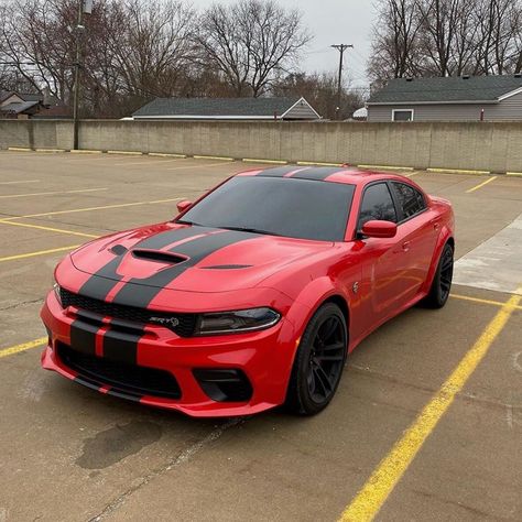 All-American Muscle Cars 💪🏻 on Instagram: “Red Devil  @707_creampie” Beauty In The Beast, Dodge Hellcat, Dodge Charger Hellcat, Jeep Grand Cherokee Srt, Travel Humor Quotes, Wallpaper Luxury, Dodge Challenger Srt Hellcat, Charger Srt, Dodge Muscle Cars