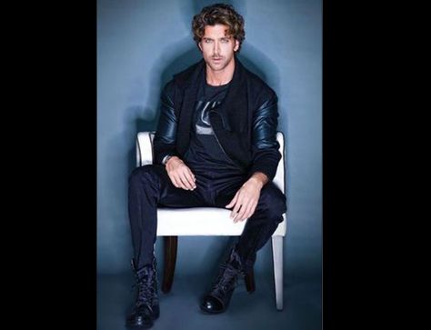 India People, Hrithik Roshan, Upcoming Movies, Bollywood Actors, Bollywood Stars, Bollywood Celebrities, Greek Gods, Perfect Man, Bollywood Fashion