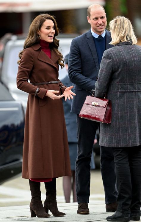 Brown Coat Outfit, Hobbs Coat, William And Catherine, Düşes Kate, Princess Katherine, Wales Family, Kate Middleton Prince William, Princess Catherine, Catherine Elizabeth Middleton