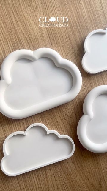 Clay Cloud Tray, Air Dry Clay Cloud, Cloud Clay Art, Ceramic Ideas Projects, Air Dried Clay Projects Ideas, Air Dry Clay Ideas Aesthetic, Cloud Pottery, Mini Clay Art, Clay Cloud