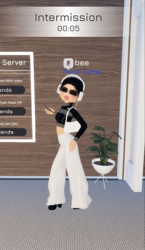 Dress to Impress on Roblox Dress To Impress Street Wear Theme, Dress To Impress Roblox Game Outfits, Dress To Impress Roblox, Roblox Dress, Dti Ideas, Dti Fits, Theme Dress, Berry Ave, Holiday Break