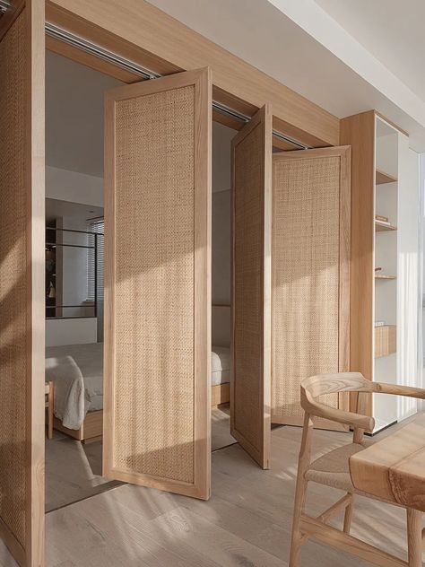 222.56US $ |The product can be customized.Customizable screen Japanese simple solid wood rattan door rotating screen partition| |   - AliExpress Japanese Style Sliding Door, Sliding Partition Doors, Japanese Sliding Doors, Folding Partition, Rattan Door, Screen Partition, Partition Door, Modern Sliding Doors, Japanese Interior Design