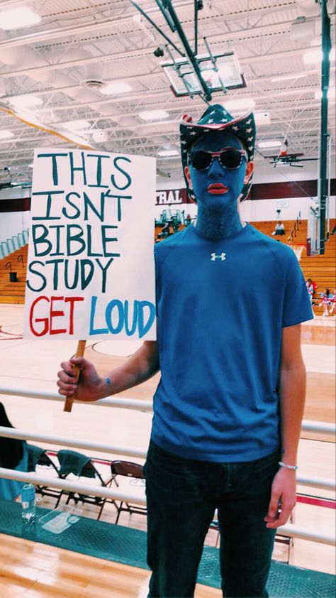 Poster Ideas For High School Football, Spirit Section Themes, Funny Sports Posters Signs, Sport Signs High School, Student Section Signs Basketball, Highschool Game Posters, Senior Parade Poster Ideas, Funny Basketball Posters High Schools, Funny Signs For Football Games