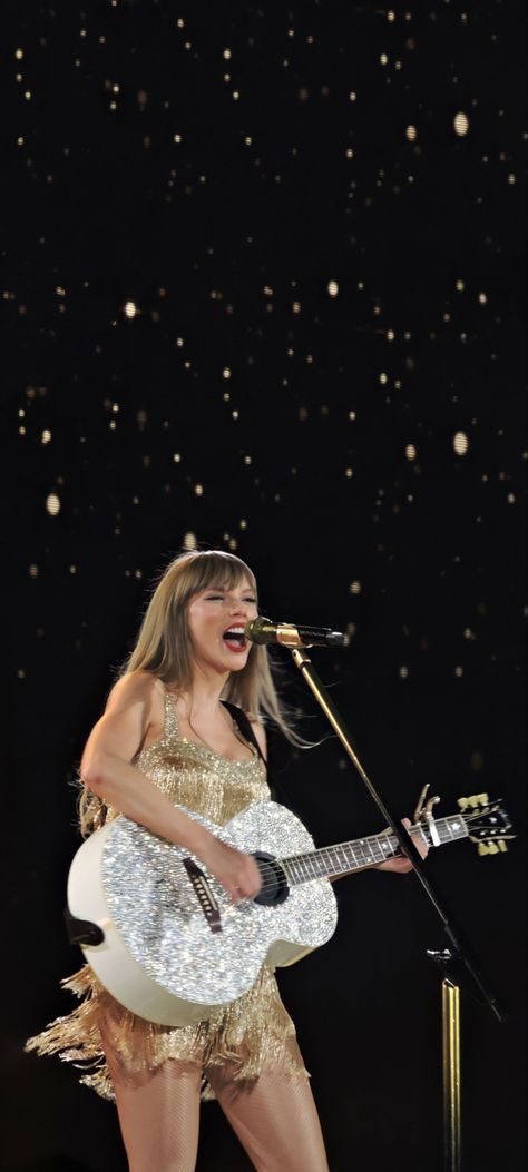 Fearless Wallpaper Taylor Swift, Taylor Swift 壁紙, Swiftie Room, Fearless Tv, Taylor Swift Guitar, Taylor Swift Fotos, Photos Of Taylor Swift, Room Inspired, Swift Tour