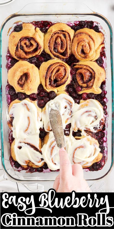 Thick Cream Cheese Frosting, Blueberry Chocolate Chip Muffins, Blueberry Cinnamon Rolls, Cinnamon Roll Monkey Bread, Blueberry Filling, Rolls Homemade, Breakfast Pastry, Christmas Breakfast Recipe, Lemon Blueberry Bread