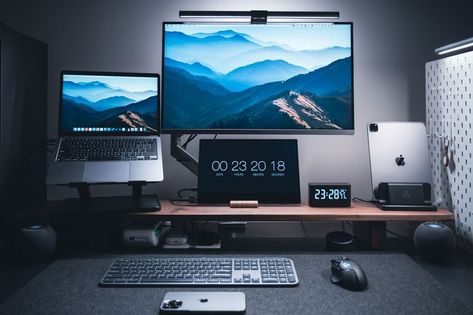 Programmers Desk, Dual Setup, Computer Desk Organization, Gaming Computer Room, Setup Inspiration, Dual Monitor Setup, Office Desk Designs, Desk Organisation, Gaming Desk Setup