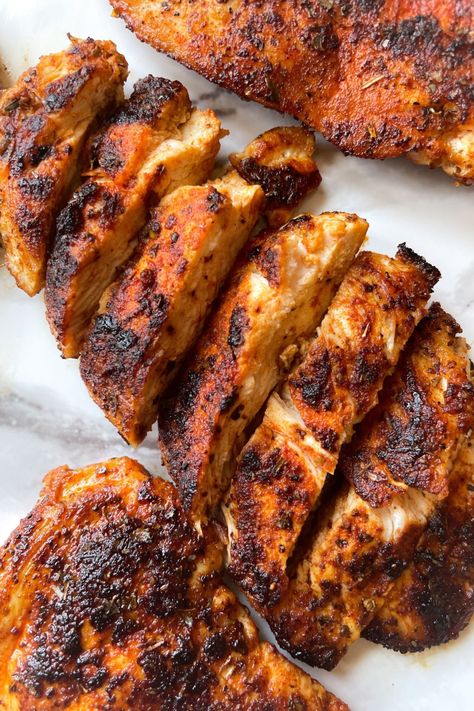 Blackened Cajun Chicken, Air Fryer Grilled Chicken, Easy Blackened Chicken, Blackened Chicken Recipe, Batch Baking, Cajun Chicken Alfredo, Restaurant Copycat, Blackened Seasoning, Grilled Chicken Breast