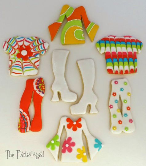 The Partiologist: 70's Theme Cookies! Hippie Cookies, Disco Cookies, Dress Cookies, Hippie Birthday Party, 70s Party Theme, Biscuit Ideas, 70s Theme Party, 60s Party, 60th Bday