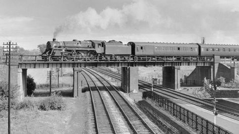 Old Midland Mainline with locomotive in late 1950s Nottingham Station, Steam Trains Uk, Heritage Railway, National Railway Museum, Old Train Station, Victoria Station, Railway Bridges, Steam Railway, Railway Museum