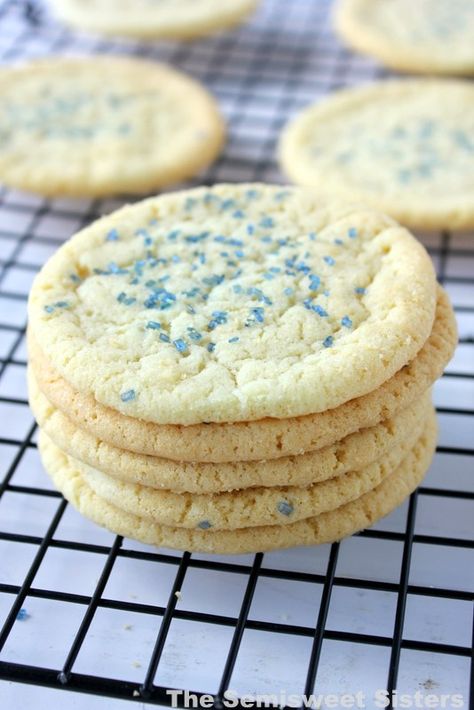 Homemade Pillsbury Cookies - Brie, remember to add another tbsp or so of flour...tested and PERFECT! Pillsbury Sugar Cookie Recipe, Random Dinner, Rolled Sugar Cookie Dough, Pillsbury Sugar Cookie Dough, Sugar Cookie Dough Recipe, Pumpkin Spice Sugar Cookies, Pillsbury Cookies, Pillsbury Sugar Cookies, Chocolate Sugar Cookie Recipe