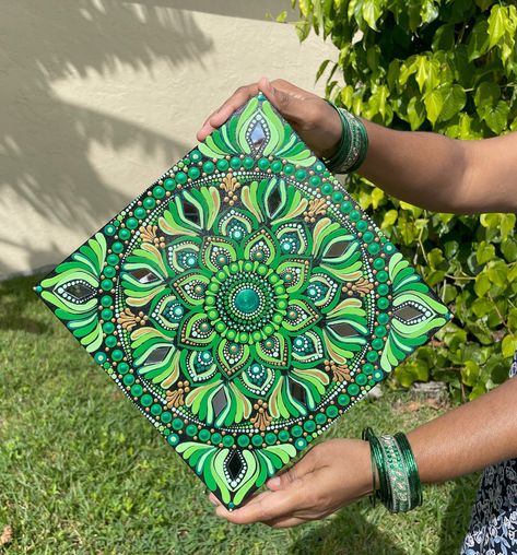 Heart Chakra Painting, Square Dot Art, Chakra Painting, Green Chakra, Chakra Mandala, Mandala Dot Art, Dot Mandala, Mandala Dots, Square Art