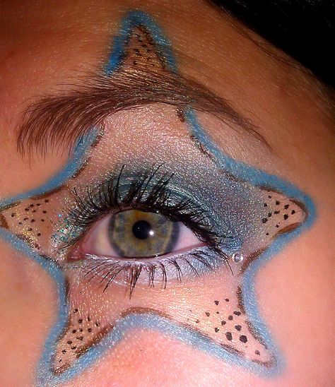 starfish eye Clown Fish Makeup, Starfish Makeup, Shark Makeup, Spongebob Musical, Theater Makeup, Fish Makeup, Cute Henna Tattoos, Fish Costume, Animal Makeup