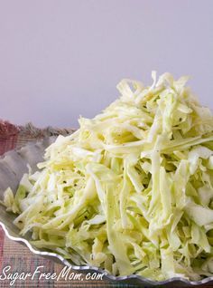 Simple Zesty Italian Style Coleslaw for those of us who aren't mayo fans! Cabbage Radish Slaw, Italian Slaw Recipe, Italian Coleslaw, Coleslaw Vinegar, Vinegar Slaw, Coleslaw Recipe Easy, Shredded Carrots, Low Carb Salad, Cole Slaw