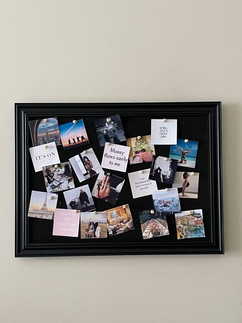 Pushpin Board Ideas, Picture Pin Board, Vision Board On Wall, Photo Pin Board, Photo Board Ideas, Bulletin Board Ideas For Bedroom, Black Bulletin Board, Corkboard Decor, Fun Apartment