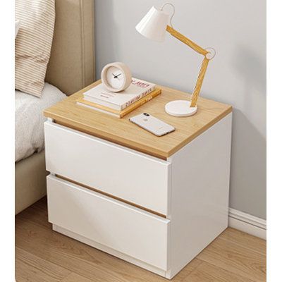 I recommend it. Bag 1 in 1 yak at unichlo Night Stand Inspo Aesthetic, Cute Night Stands, Bedroom Table Ideas, Aesthetic Side Table, Night Stand Wood, Bedside Table Aesthetic, Different Room Styles, Bedroom Side Tables, Simple Side Table