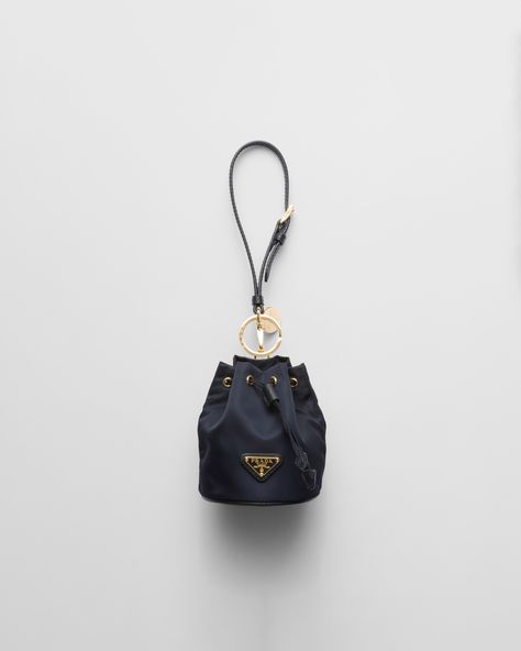 Detachable leather wristlet Enameled metal triangle logo Fbi Outfit, Prada Purse, Prada Mini, Prada Purses, Prada Re Edition, Prada Collection, Mini Pouch, Mini Pouches, Triangle Logo