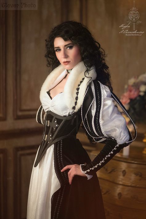 Witcher Fashion, Witcher Books, Medieval Cosplay, The Witcher Books, Yennefer Of Vengerberg, Fantasy Dress, Best Cosplay, Fantasy Clothing, The Witcher