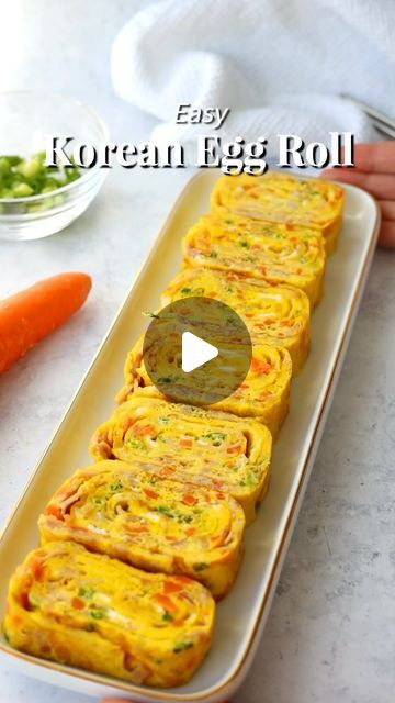 Breakfast Ideas Korean Style, Korean Omelette Egg Rolls, Omelet Recipes Easy, Korean Rolled Omelet, Korean Eggs Recipe, Breakfast Ideas Korean, Korean Breakfast Ideas, Omelete Recipes, Korean Lunch Ideas