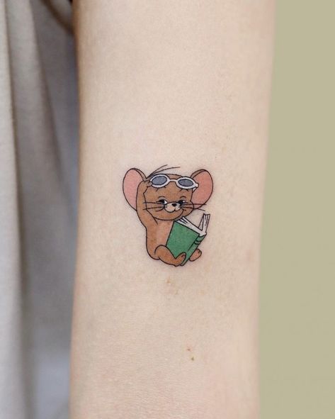 Small Jerry Tattoo | Best Tattoo Ideas Gallery Simbols Tattoo, Tom Ve Jerry, Cartoon Tattoo Ideas, Mouse Tattoo, Tom Et Jerry, Mouse Tattoos, Cartoon Tattoo, Bunny Tattoos, Cartoon Character Tattoos