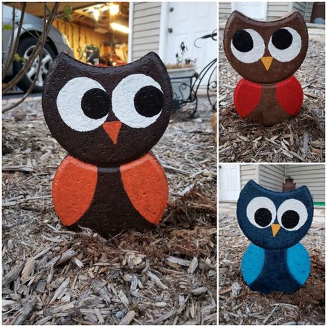 Painted crescent bricks as owls. Great craft for yourself or for the kids! Owl Yard Art, Painted Bricks Crafts, Painted Bricks, Painted Pavers, Brick Crafts, Yard Art Crafts, Garden Pavers, Dreamy Garden, Garden Owl