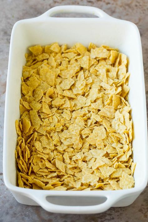 Taco Casserole With Tortillas, Enchiladas Casserole, Frito Pie Recipe, Casserole Beef, Chicken Taco Casserole, Mexican Lasagna Recipes, Tortilla Chip Recipe, Mexican Casserole Recipe, Frito Pie