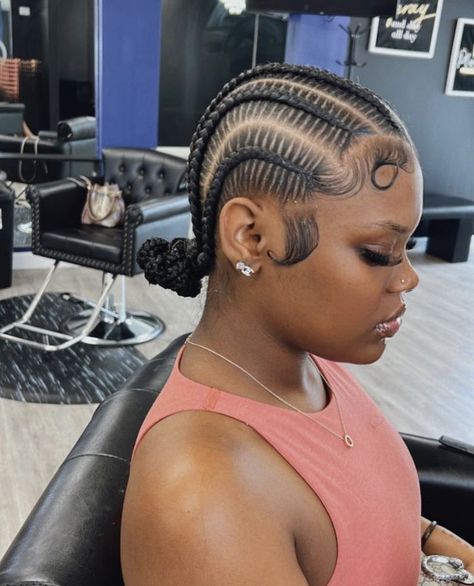 6stitch Braids, Straight Back Feed In Braids Into Bun, Boujee Hairstyles, 2k Nails, Stitched Braids, Laid Hairstyles, Laid Edges, Hair Edges, Two Braid Hairstyles