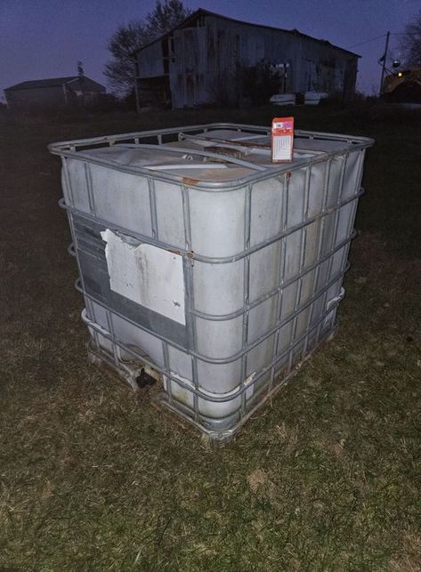 Bait Tank, Water Storage Containers, Plastic Drums, Metal Drum, Water Storage Tanks, Storage Bins With Lids, Plastic Container Storage, Emergency Prepping, Water Storage