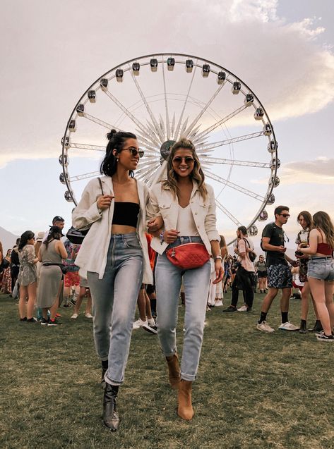 Festival Outfits Round Up - Pam Hetlinger goes to Coachella wearing Denim and Boots | TheGirlFromPanama.com Denim And Boots, Belt Bag Outfit, Rain Outfit, Look Festival, Summer Music Festivals, Music Festival Outfits, Music Festival Outfit, Coachella Outfit, Trendy Swimwear