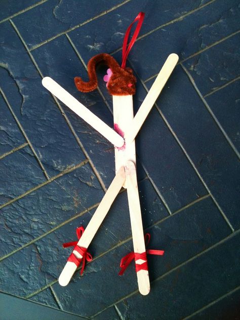 dance craft idea! obviously needs modification though International Dance Day, Dance Crafts, Ballerina Ornaments, Dance Camp, International Dance, Dance Ideas, Dancing Day, Popsicle Stick, Popsicle Sticks