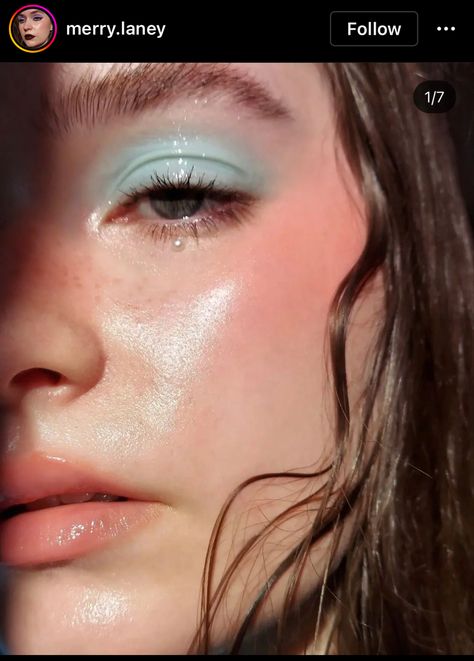 Dewey Makeup, Pearly Makeup, Wanna Play Mermaids, Glassy Skin, Infallible Foundation, Pastel Eyeshadow, Blue Eyeshadow Looks, Dewy Makeup, Beauty Aesthetic