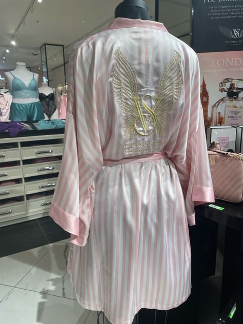 Victoria Secret Wishlist, Victoria’s Secret Pyjamas, Victoria’s Secret Pijama, Victoria’s Secret Pajamas Aesthetic, Victoria Secret Satin Pajamas Pink, Victoria Secret Christmas, Lace Candles, Victoria’s Secret Pink Pajamas, Sparkle Skirt