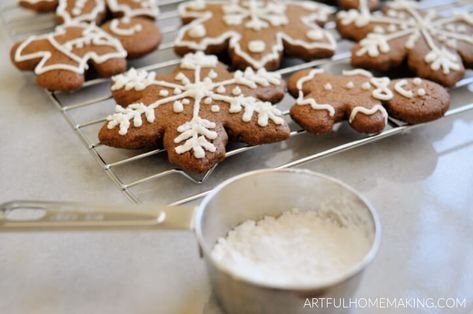 Healthy Gingerbread Cookies, Ginger Molasses, Christmas Orange, Vegetarian Christmas, Soft Gingerbread Cookies, Cutout Cookies, Orange Cookies, Gingerbread Latte, Kinds Of Cookies