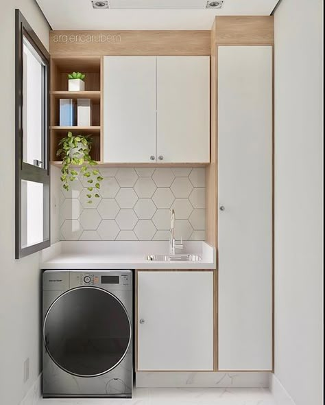 Loundry Small Room, Simple Laundry Room, Small Laundry Area, Outdoor Laundry Rooms, Bilik Air, Laundry Room Layouts, Laundry Design, Modern Laundry Rooms, Kitchen Backsplash Designs