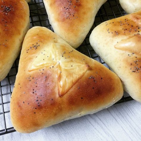 Tuna Buns (tang zhong method) Tuna Buns, Poppy Seeds, Instant Yeast, Bread Flour, Powdered Milk, Purpose Flour, Yeast, Buns, Mashed Potatoes