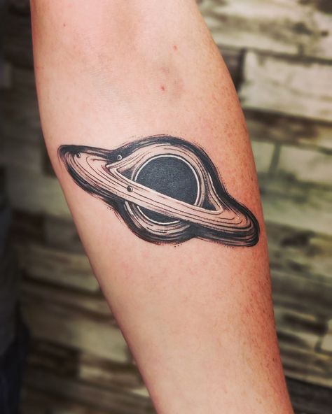 My Black Hole Tattoo (Gargantua) Interstellar Black Hole Tattoo, Black Hole Tattoo Geometric, Black Hole Sketch, Black Hole Tattoo Design, Physics Tattoo Ideas, Interstellar Tattoo Ideas, Tame Impala Tattoo, Universe Tattoo Ideas, Interstellar Tattoo