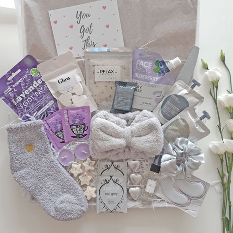 COSY SELF CARE Spa Gift Box for Women Birthday Pamper Hamper - Etsy Gift Box For Women, Relaxation Spa, Hamper Gift, Spa Box, Woman Birthday, Pamper Hamper, Gift Boxes For Women, Spa Gift Box, Relax Spa