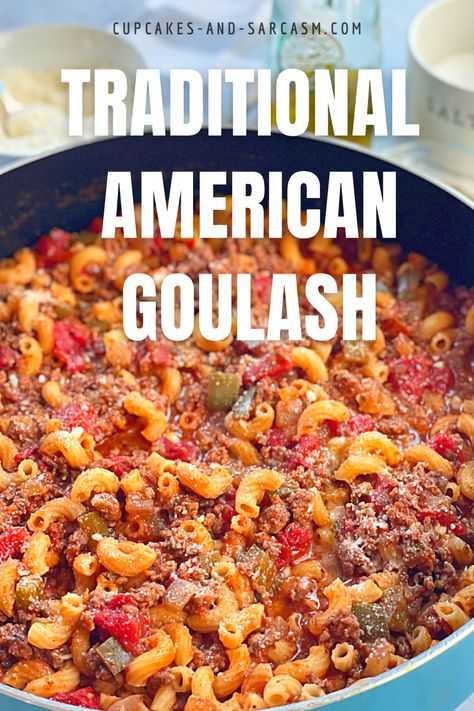 Hamburger Goulash, Best Goulash Recipes, Easy Goulash Recipes, American Chop Suey, American Goulash, Beef Goulash, Beef Dinners, Goulash Recipes, American Recipes